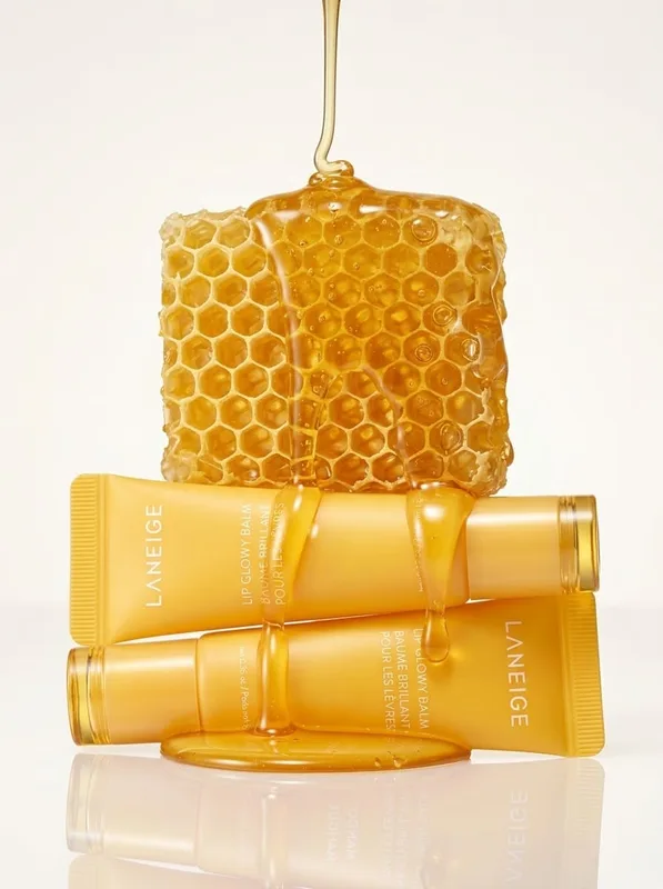 Warm Ecommerce Product Photo Example